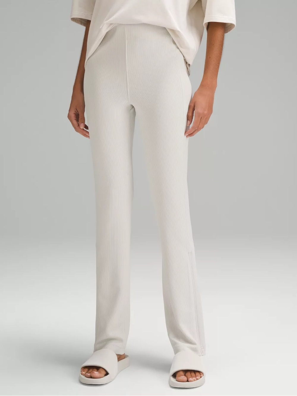 lululemon ivory softstream flare ribbed long zipper cuff yoga pants / size 4